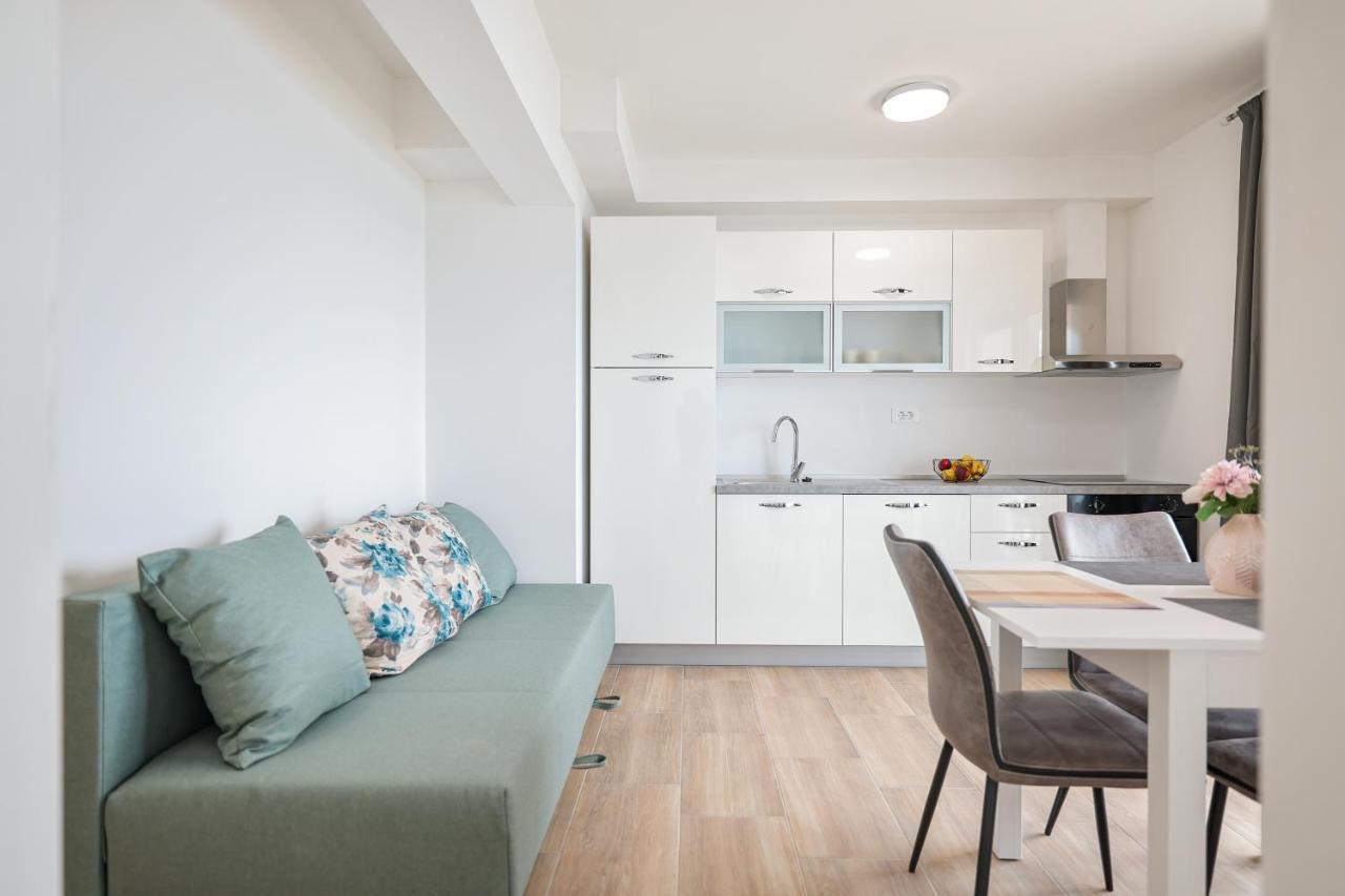 Beachfront Apartments Tic With Seaview Miletici Buitenkant foto