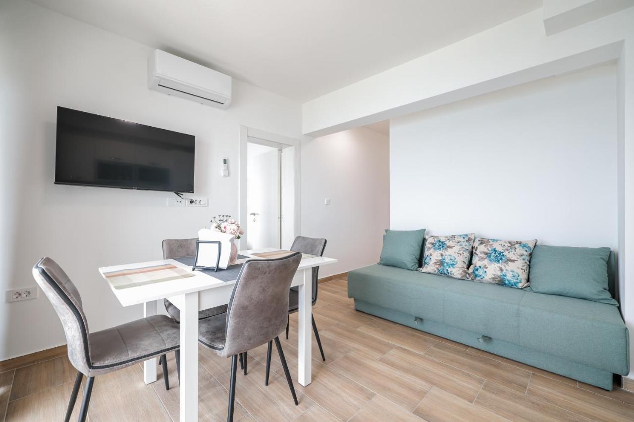 Beachfront Apartments Tic With Seaview Miletici Buitenkant foto