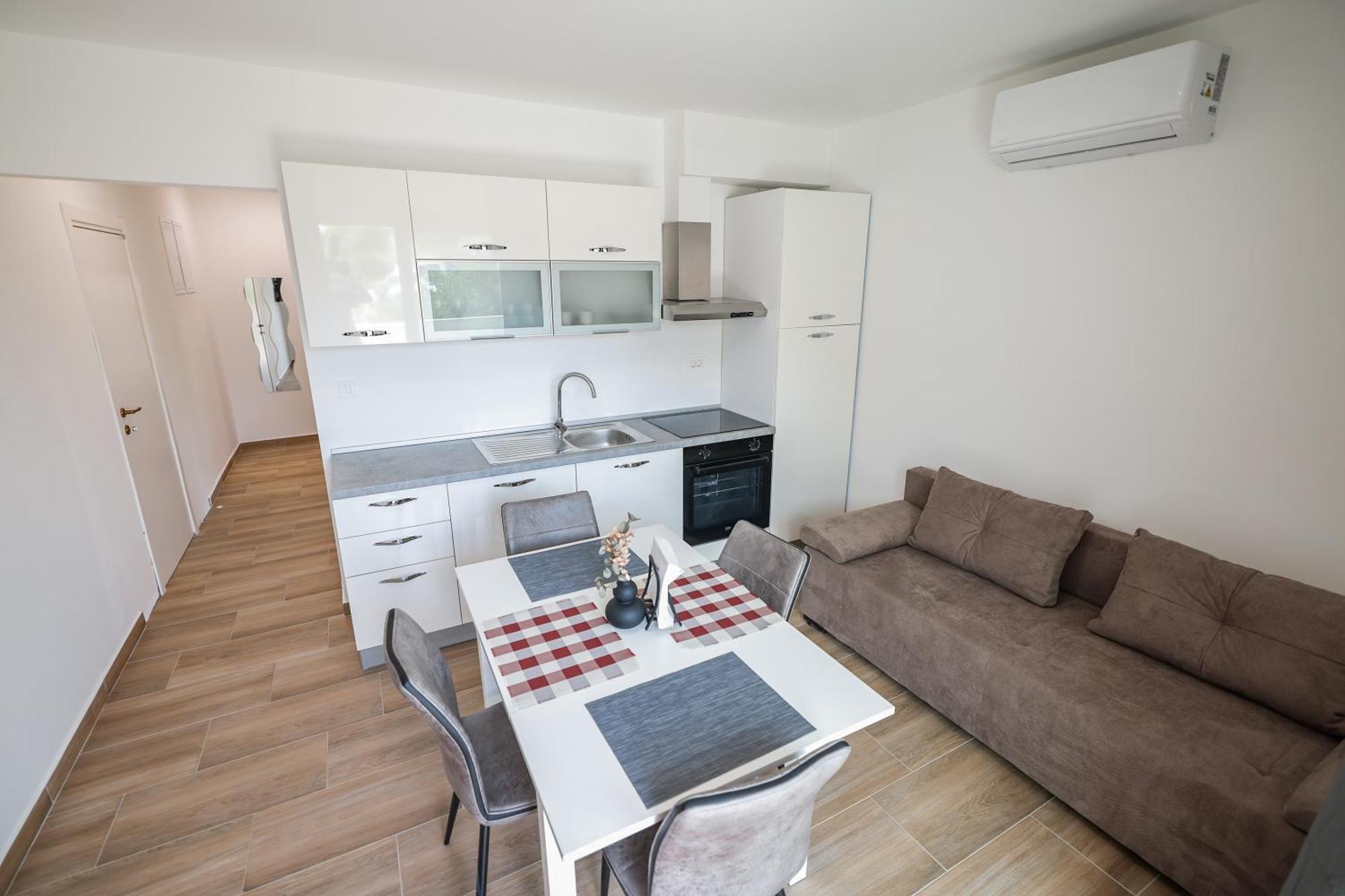 Beachfront Apartments Tic With Seaview Miletici Buitenkant foto