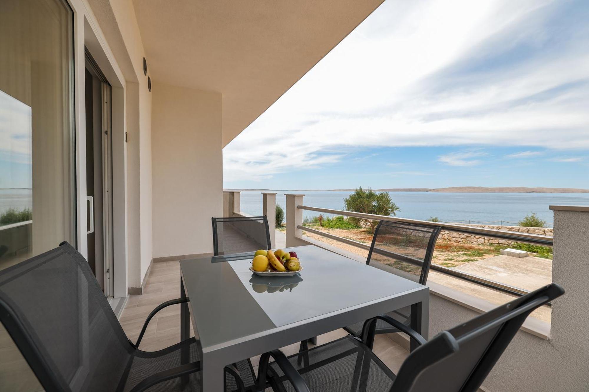 Beachfront Apartments Tic With Seaview Miletici Buitenkant foto